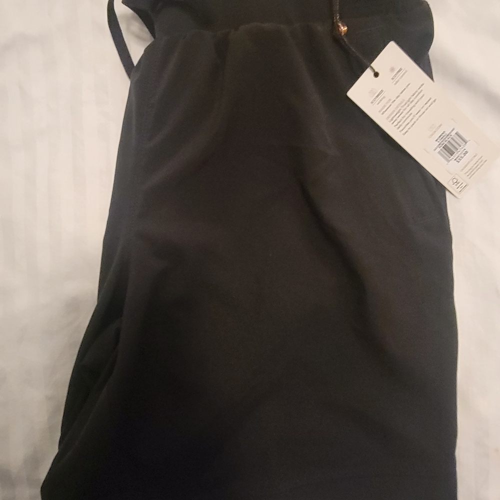 Journee Collection Black Mid Rise Shorts - Picture 3 of 6